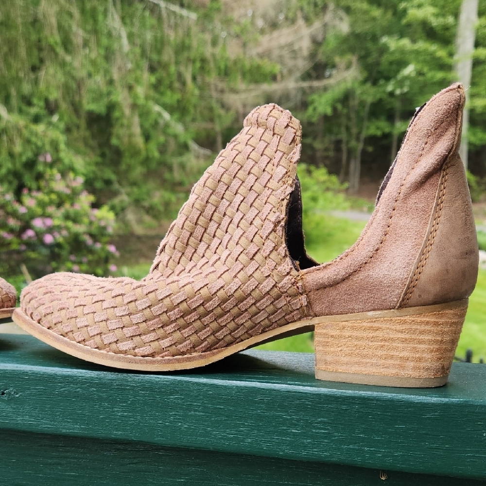 Very Volatile Dusty Pink And Tan Woven Suede Booties